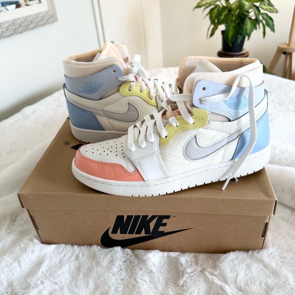 Nike Air Jordan 1 Zoom Air Comfort
High 'To My First Coach - Picture 8 of 8